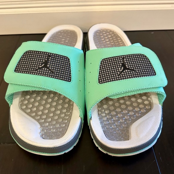 RARE! Jordan Hydro IV Retro Green Glow and Black Slides - Picture 2 of 7